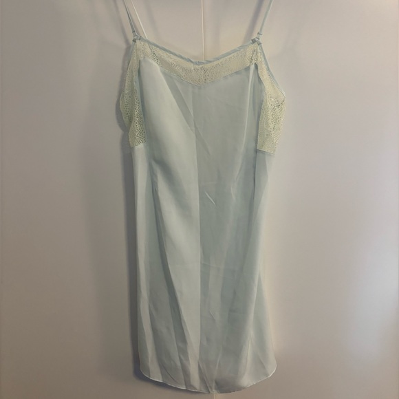 Calvin Klein Lace Slip - Picture 1 of 5